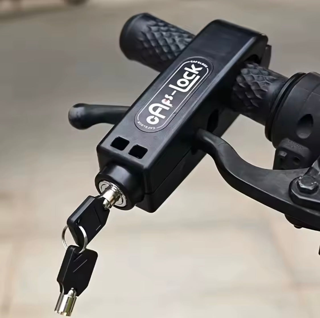 Bike Anti-Theft Brake Handlebar Lock – Bicycle, Scooter & Motorcycle Security Lock with Horn & Throttle Protection.